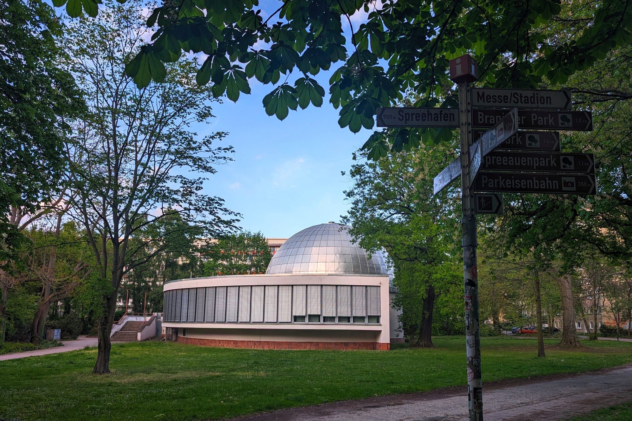 Ferne Welten - Fremdes Leben? - Raumflugplanetarium Cottbus