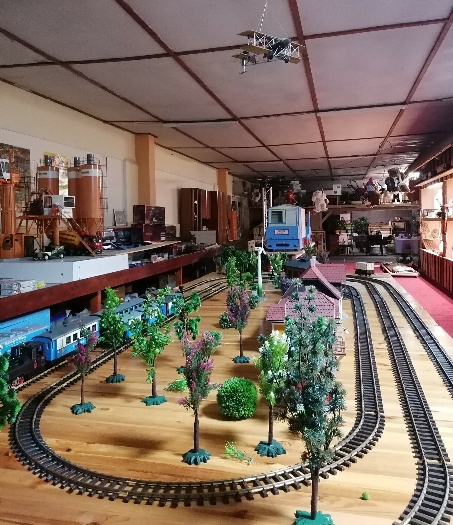 Fahrt zur Modellbahn- und Puppenausstellung in Neupetershain