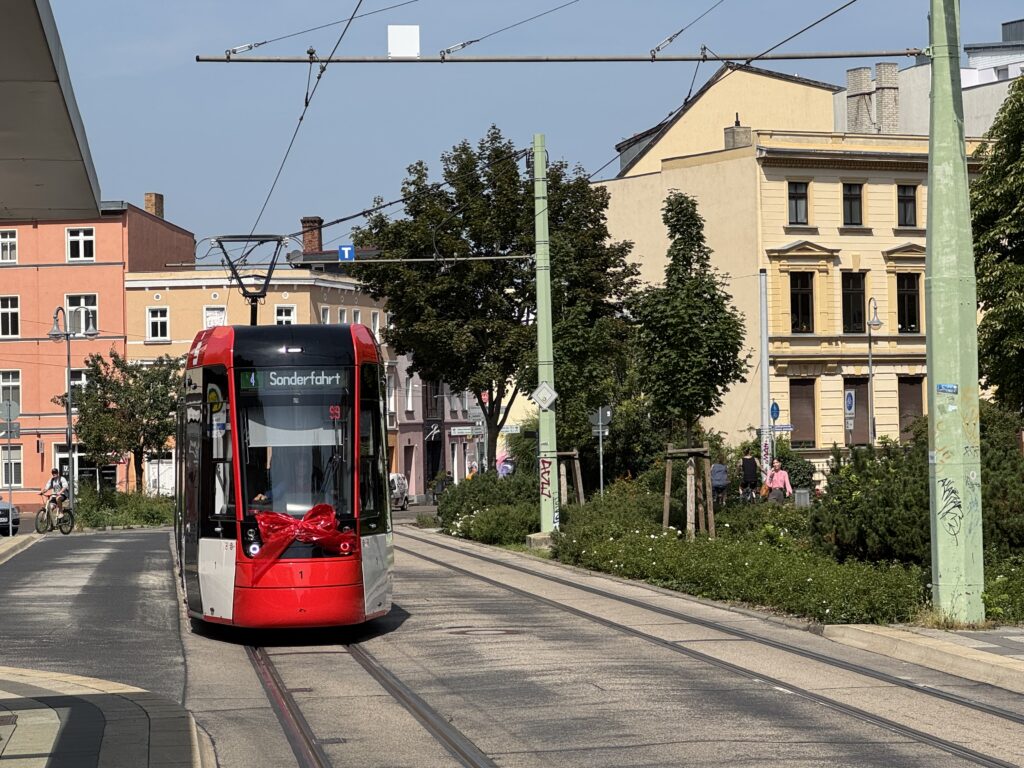 Inbetriebnahme der neuen Straßenbahnen