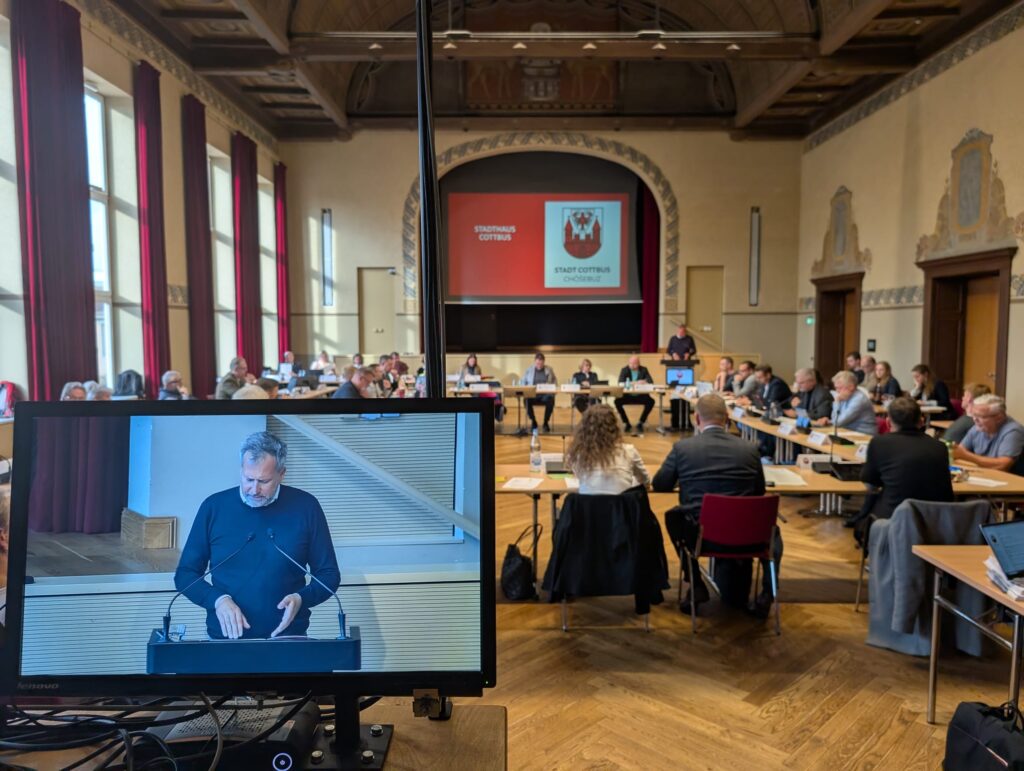 OB Schick auf der 14. Stadtverordnetenversammlung im Live-Stream
