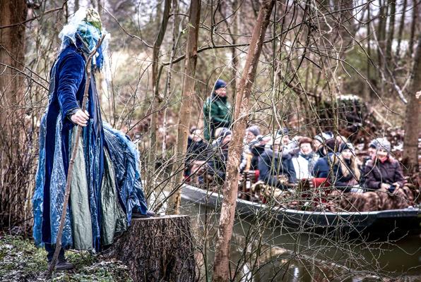 Spreewald Adventszauber - die weihnachtliche Theaterkahnfahrt