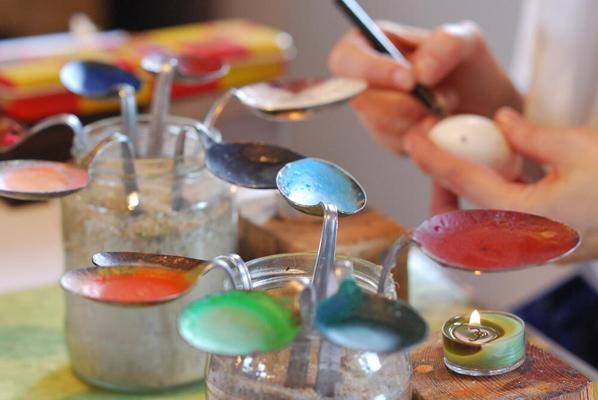 Sorbische Ostereier in Wachsbossier-Technik