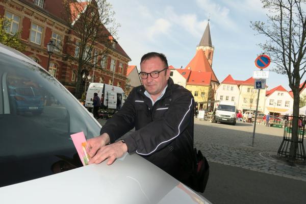 "Kalauer statt Knöllchen"