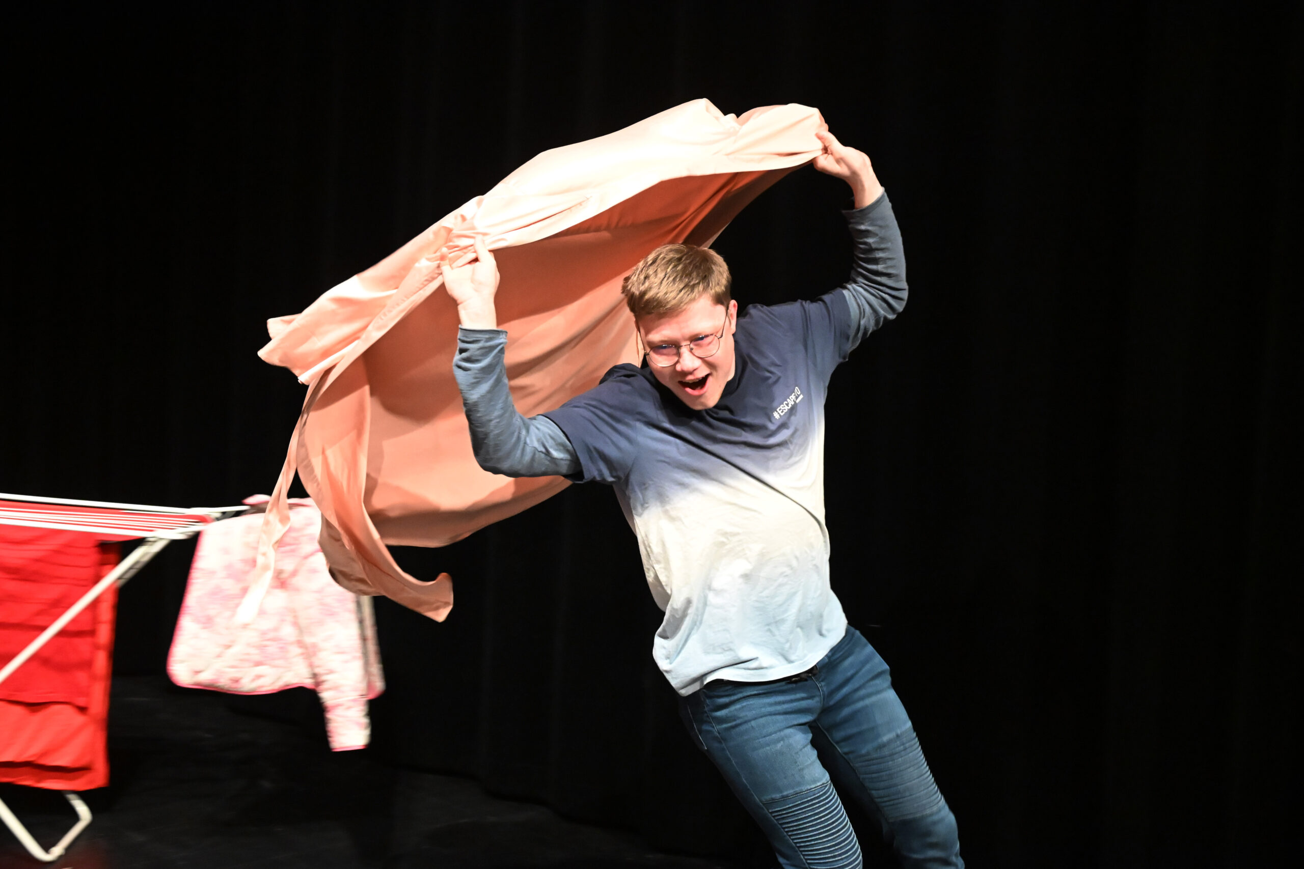 JONAS hat Premiere im Piccolo