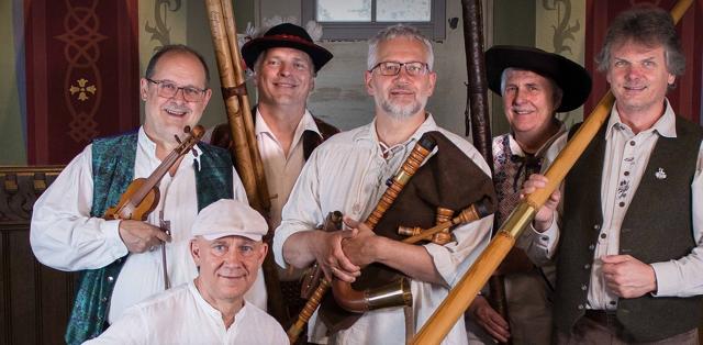 Foto: Sorb. Nationalensemble, Lizenz: Findlingspark Nochten