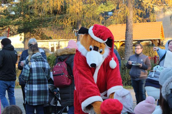 Freddy beim Weihnachtszauber, Foto: Thalia Sporleder, Lizenz: Adobe Stock