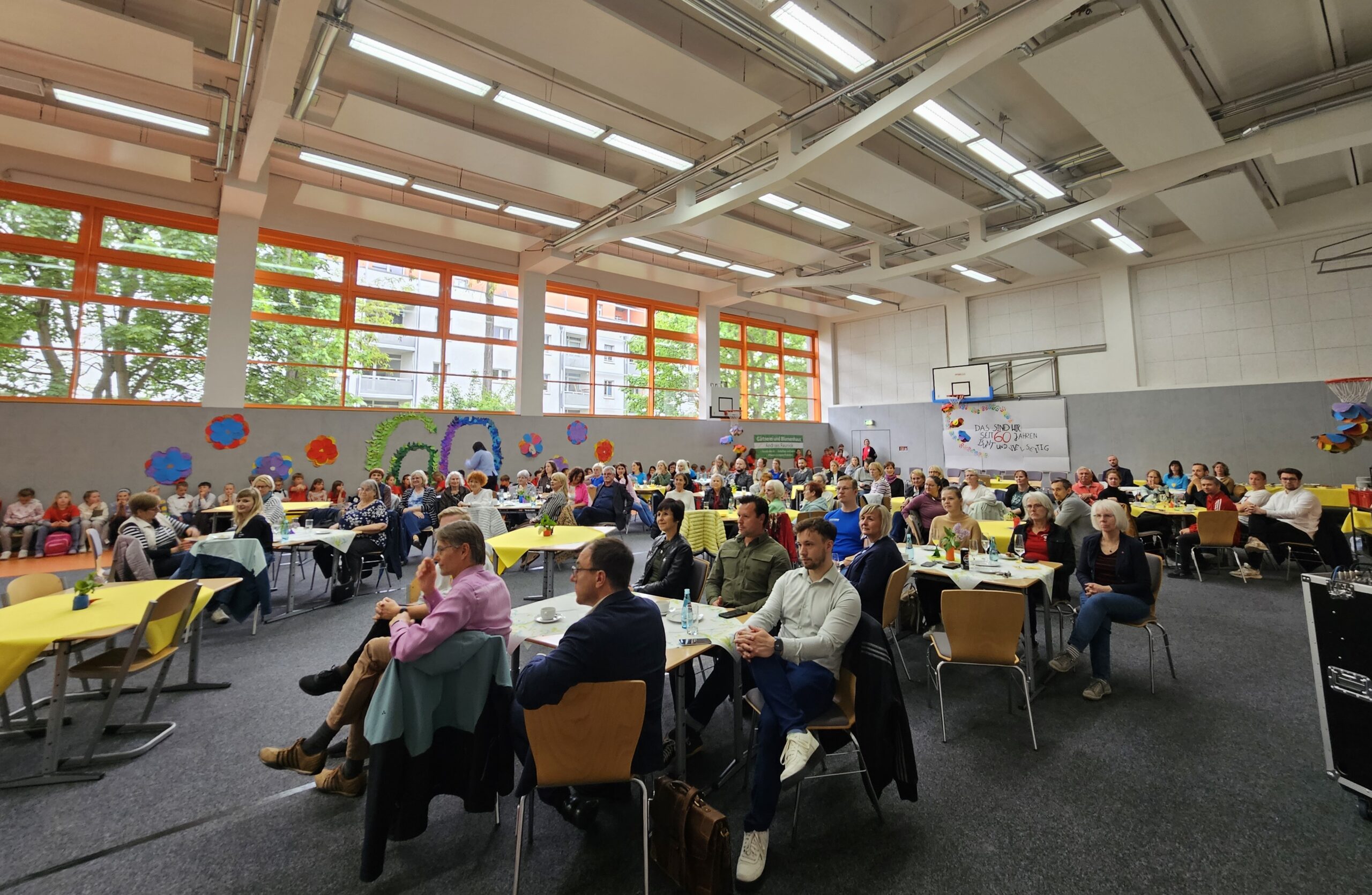 Sportbetonte Grundschule Cottbus feiert 60-jähriges Jubiläum ihres Schulstandortes