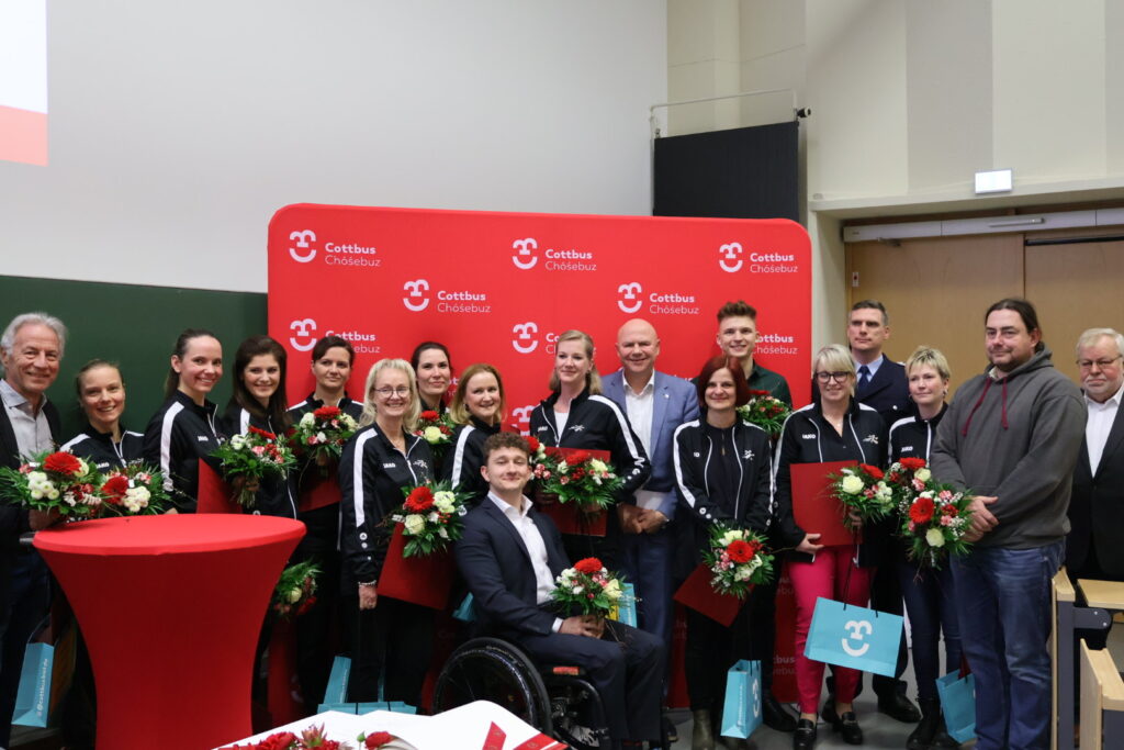 Eintragung in die Ehrenchronik auf dem 10. Stadtsporttag des Stadtsportbundes Cottbus am 20. März 2024