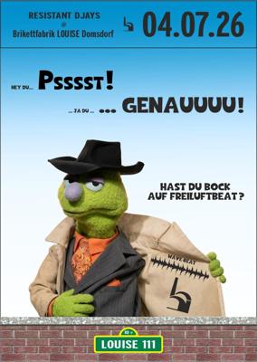 Vor blauem Himmel wirbt RESISTANT DJAY´S mit Brikettfabrik LOUISE Domsdorf und dem Datum 04.07.26 für einen Auftritt mit grünem Frosch.